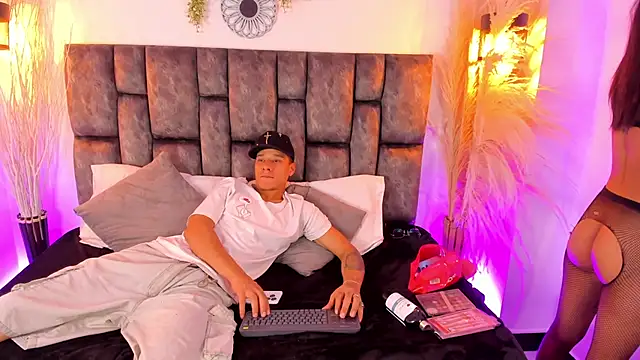 buda cataleya online show from 04/08/26, 11:43