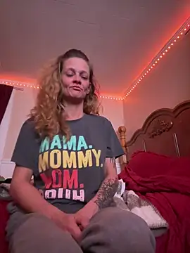 MaKeItWeT4200 online show from 03/25/26, 02:28