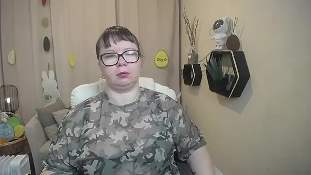 BonnnyBoobsy online show from 04/06/26, 05:52