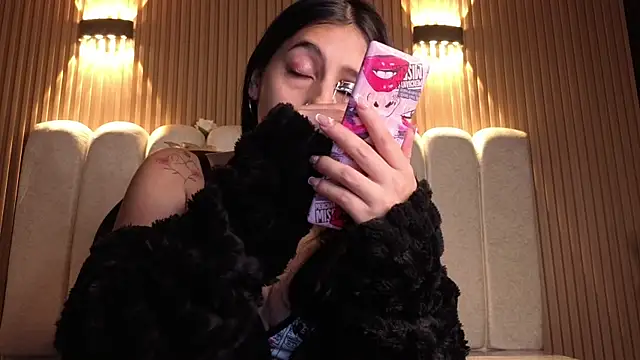 Melannyy V online show from 03/20/26, 12:54