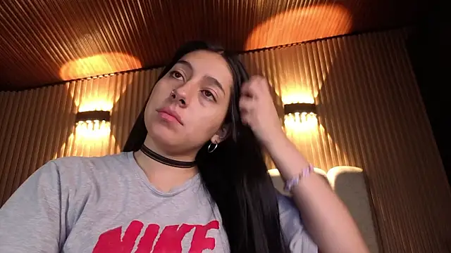 Melannyy V online show from 03/21/26, 12:43