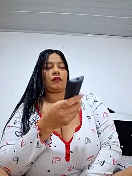 Megan hugeboobs online show from 04/08/26, 12:49