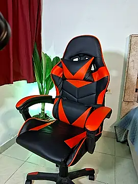 Megan hugeboobs online show from 04/14/26, 02:50