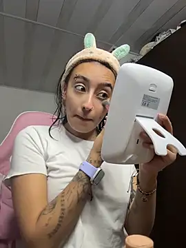 Princess Hotx online show from 04/09/26, 08:58