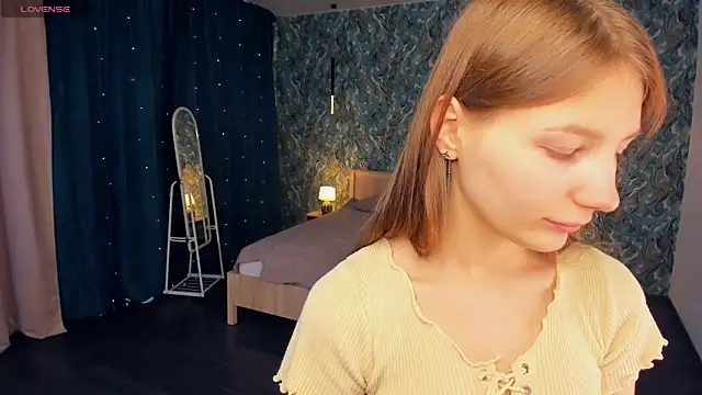 AndriaWhitford online show from 04/12/26, 06:51