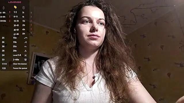 Snapshot of VarioWay chatting on 05/25/26, 04:13 VarioWay online show from 05/25/26, 04:13