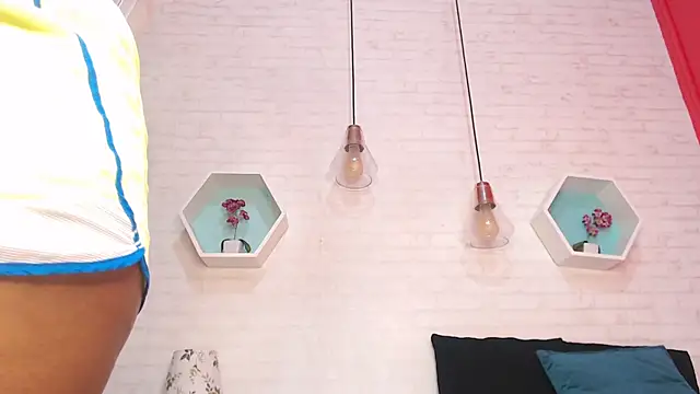 Snapshot of CharlotteBrownn2 chatting on 04/09/26, 12:43 CharlotteBrownn2 online show from 04/09/26, 12:43