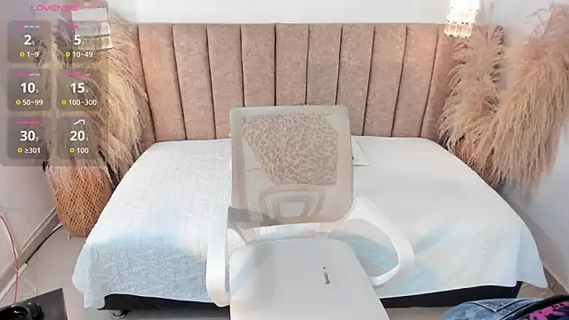 Snapshot of ariasoo_ chatting on 03/28/26, 12:05 ariasoo online show from 03/28/26, 12:05