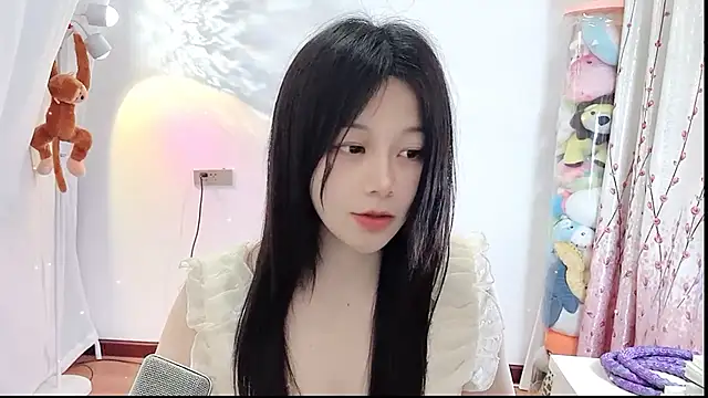 QQ-7890 online show from 04/13/26, 05:57