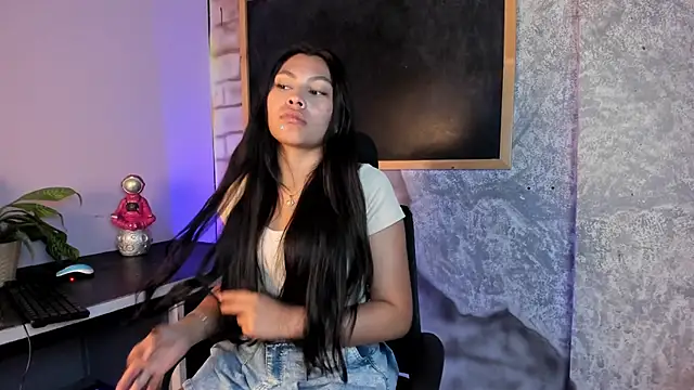 SweetMaddyson online show from 03/23/26, 12:09