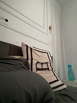 tiazinhagts online show from 04/16/26, 11:11