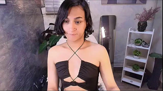 Zoee Kiss  online show from 04/13/26, 09:09