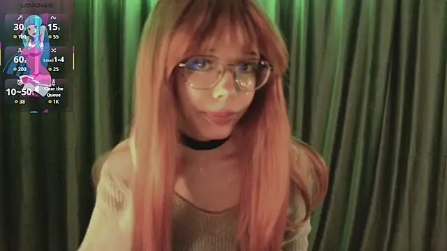 Layla Muur online show from 04/13/26, 04:12