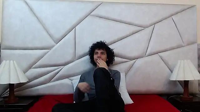 Nyx and Arian online show from 04/08/26, 01:27