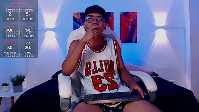 thiagosterling online show from 04/08/26, 11:27