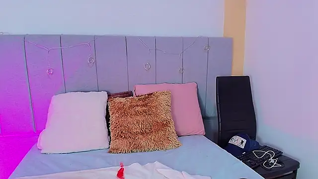 Snapshot of LiiaaGenner chatting on 04/05/26, 06:16 LiiaaGenner online show from 04/05/26, 06:16