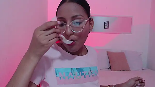 Rubi Diamond  online show from 03/25/26, 07:53