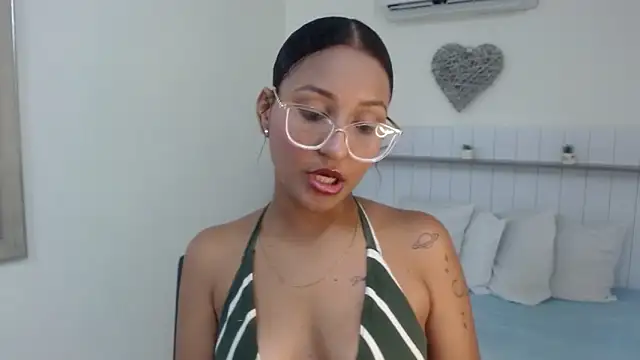 Rubi Diamond  online show from 04/11/26, 08:02