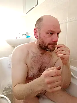 pitch 122 online show from 04/08/26, 05:02