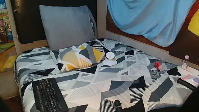 Snapshot of DidyBerry chatting on 04/13/26, 05:13 DidyBerry online show from 04/13/26, 05:13