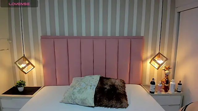 LIZZY VALL online show from 04/08/26, 07:14