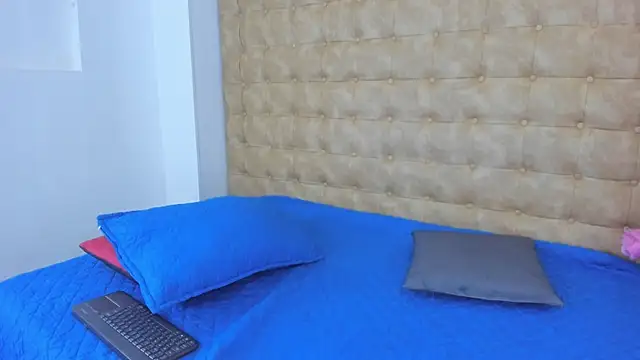 celeste campbell online show from 03/28/26, 07:46