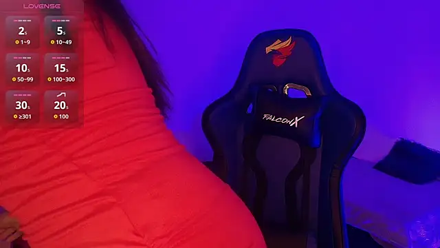 Nicolwhitee online show from 04/10/26, 12:21