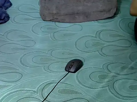 Snapshot of Seductive_Sage chatting on 04/04/26, 06:16 Seductive Sage online show from 04/04/26, 06:16