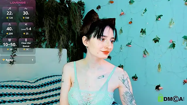 Kira  Cutie online show from 05/23/26, 10:25