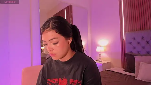 LiaSalvatore online show from 04/14/26, 12:22