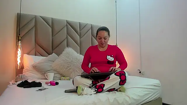 SabrinaVantress online show from 04/13/26, 04:51