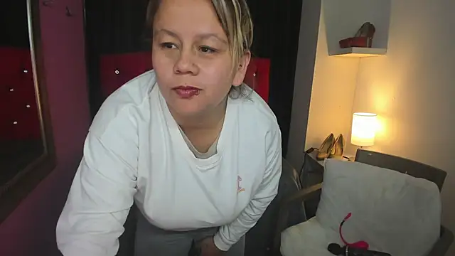 ScarletBigTitties online show from 04/02/26, 11:52