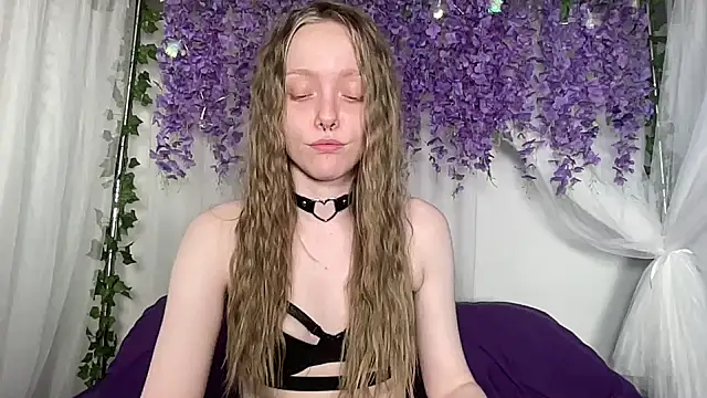 ElfGirlAna online show from 07/15/26, 02:55