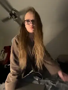 LizzieZ1975 online show from 05/11/26, 01:22