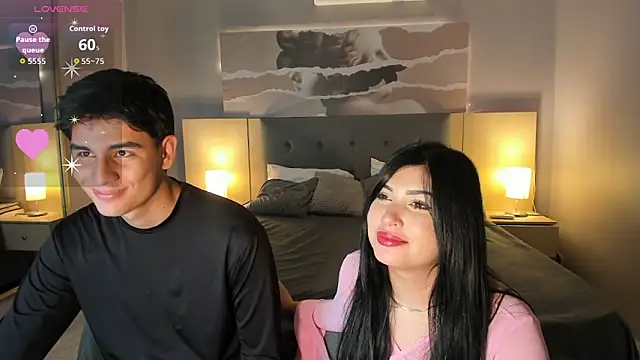 Snapshot of CleoandJames chatting on 04/06/26, 11:33 CleoandJames online show from 04/06/26, 11:33