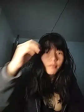Moon Thompson online show from 06/06/26, 08:13