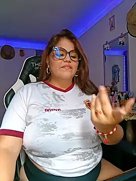 Snapshot of Bonny_rousse01 chatting on 06/22/26, 12:57 Bonny rousse01 online show from 06/22/26, 12:57