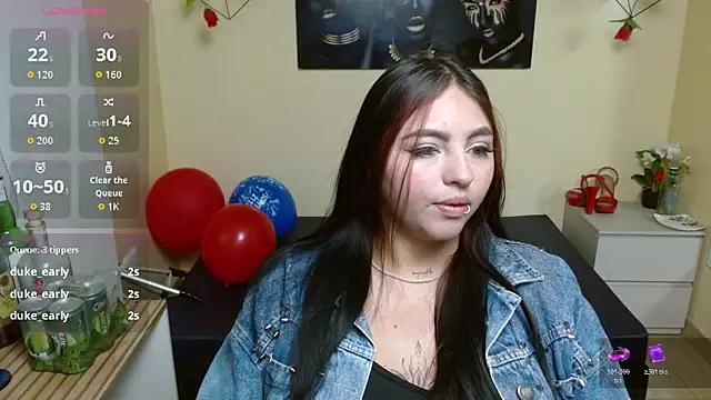 Snapshot of Miley_Clarck chatting on 04/13/26, 12:54 Miley Clarck online show from 04/13/26, 12:54