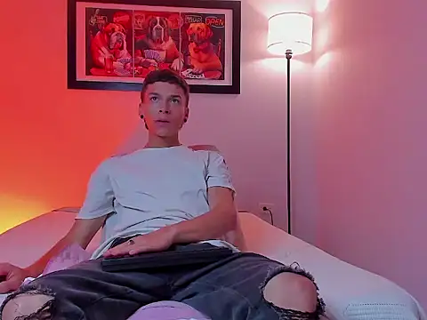 Noahh Saky online show from 03/24/26, 03:33