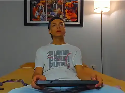 Noahh Saky online show from 04/08/26, 03:50