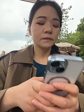 lucyxiaolulu online show from 04/06/26, 02:42