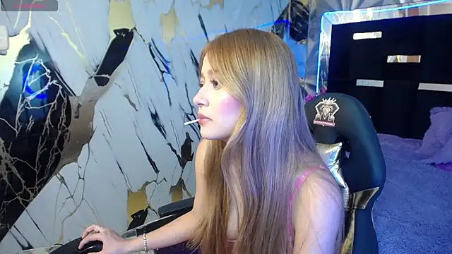 Daniela-hill online show from 04/16/26, 03:18