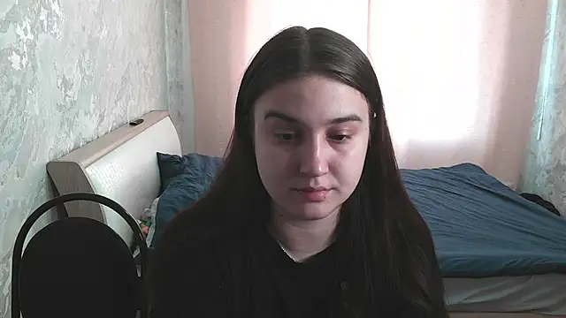 Snapshot of EileenMooren chatting on 03/29/26, 12:05 EileenMooren online show from 03/29/26, 12:05