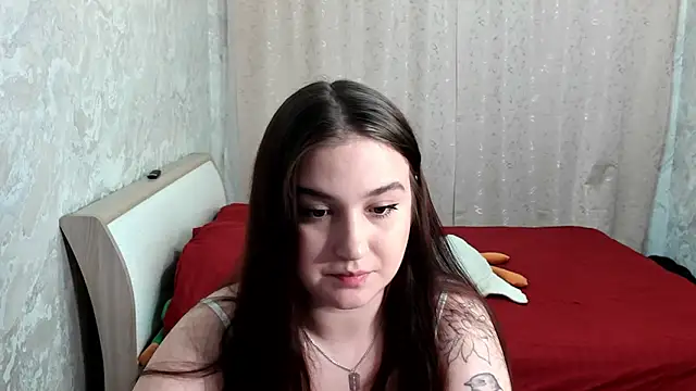 Snapshot of EileenMooren chatting on 04/01/26, 05:54 EileenMooren online show from 04/01/26, 05:54