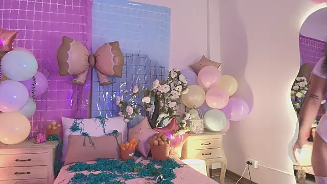 Snapshot of scarlett_d_ville chatting on 03/27/26, 03:45 scarlett d ville online show from 03/27/26, 03:45