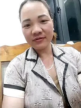 Snapshot of sfgggg1111 chatting on 03/24/26, 02:55 sfgggg1111 online show from 03/24/26, 02:55