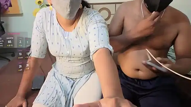 Snapshot of Tamil_ramantic_partner chatting on 04/16/26, 03:13 Tamil ramantic partner online show from 04/16/26, 03:13