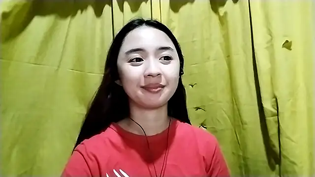 Snapshot of LenoraLacassagne chatting on 04/11/26, 05:28 LenoraLacassagne online show from 04/11/26, 05:28