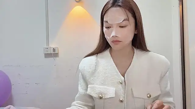 Snapshot of leilei998 chatting on 04/09/26, 03:28 leilei998 online show from 04/09/26, 03:28