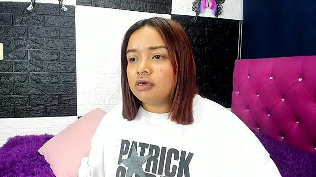 Snapshot of SofiiaCutee chatting on 03/22/26, 01:31 SofiiaCutee online show from 03/22/26, 01:31